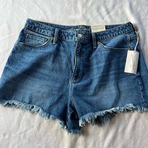 Universal Thread Shorts